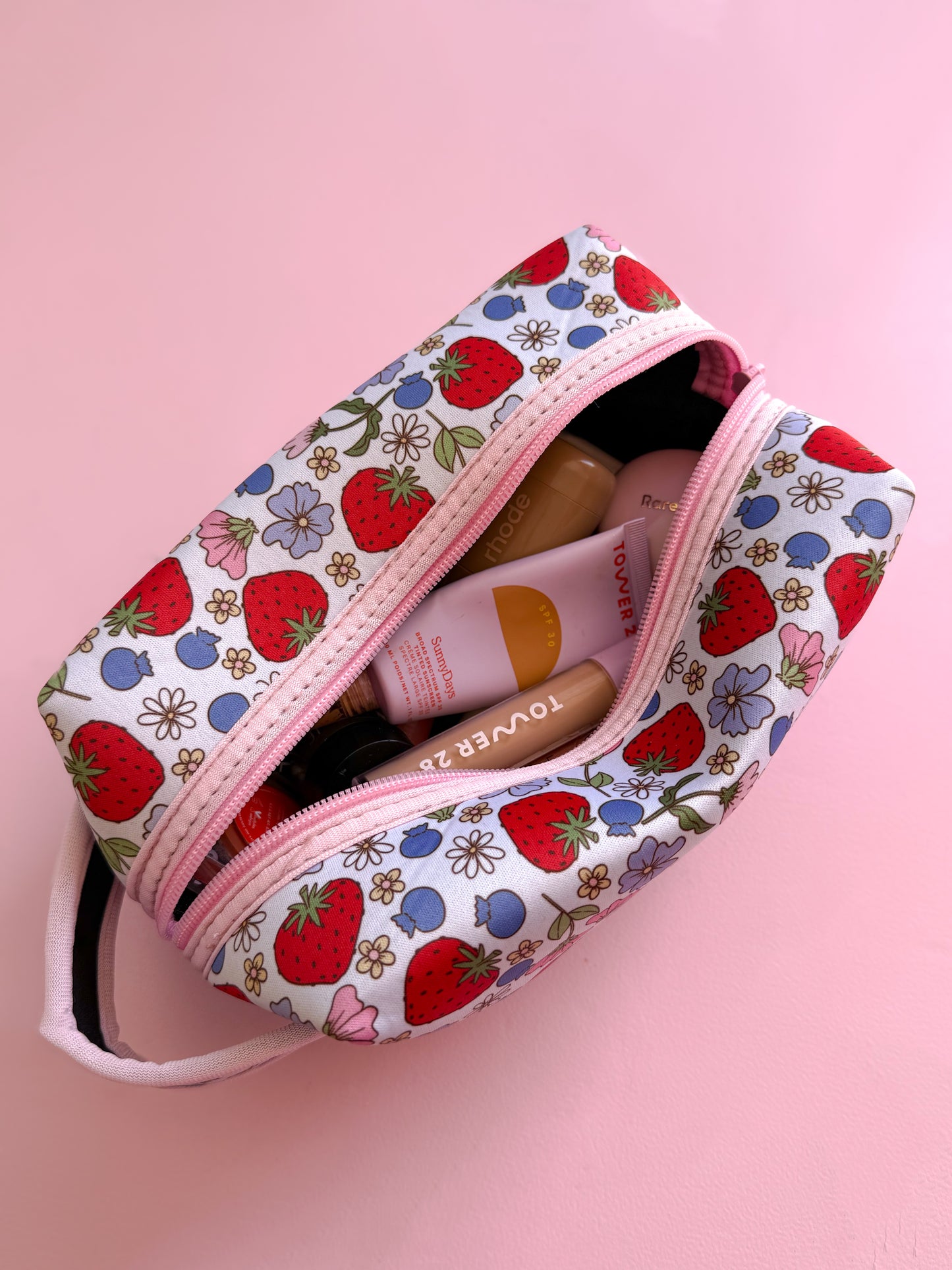 Strawberry and Blueberies - Makeup Bag (Set of 3)