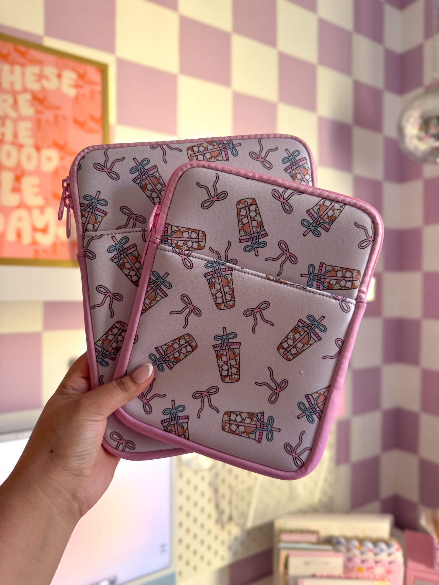 Coffe and bows - Kindle/Book Sleeve