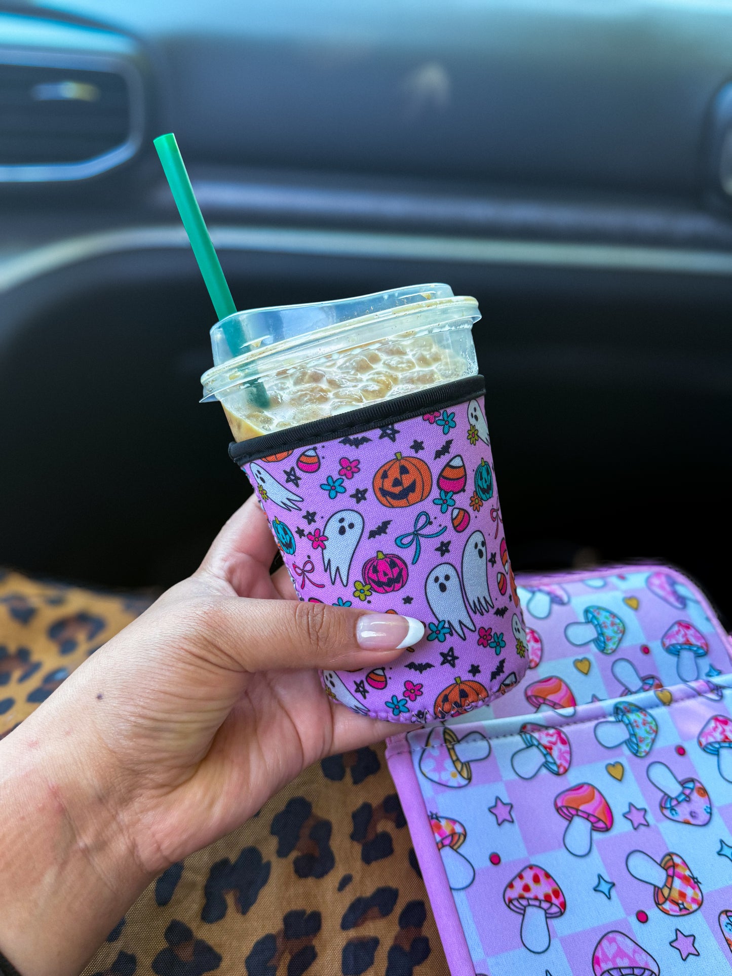 Pumpkins & Ghosties - Coffee sleeve