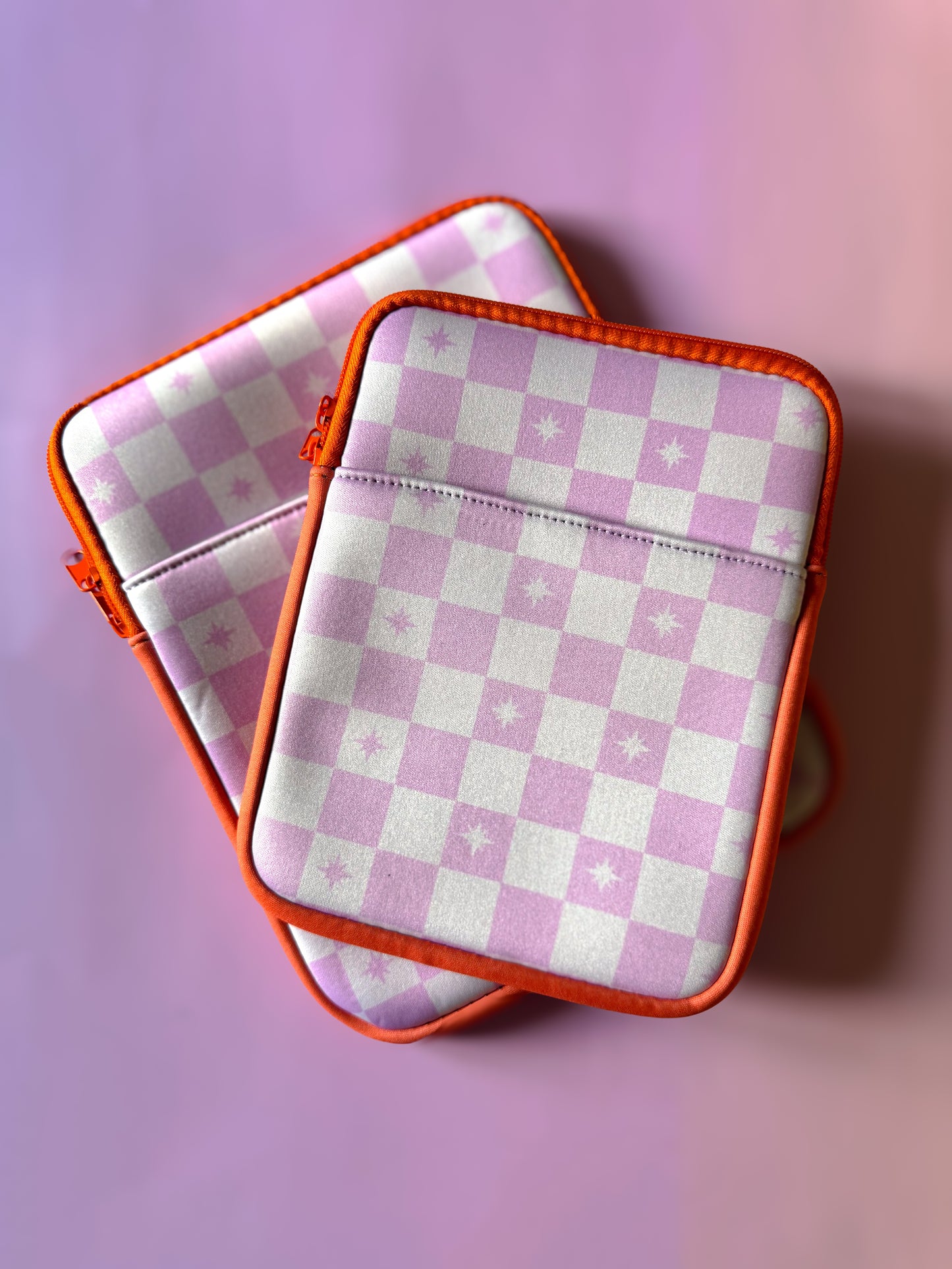 Lilac checkered  -  Kindle/Book Sleeve