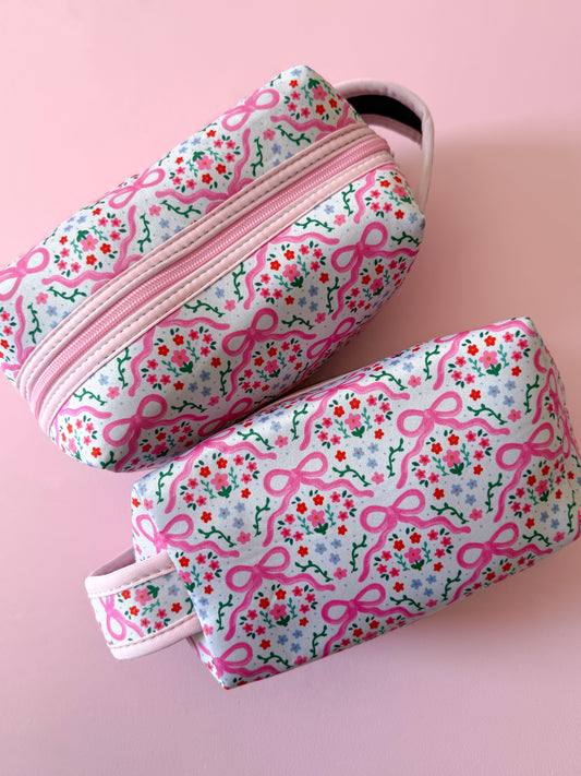 Flower and bows - Makeup Bag (Set of 3)
