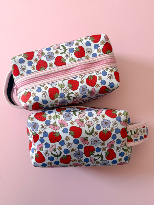 Strawberry and Blueberies - Makeup Bag (Set of 3)
