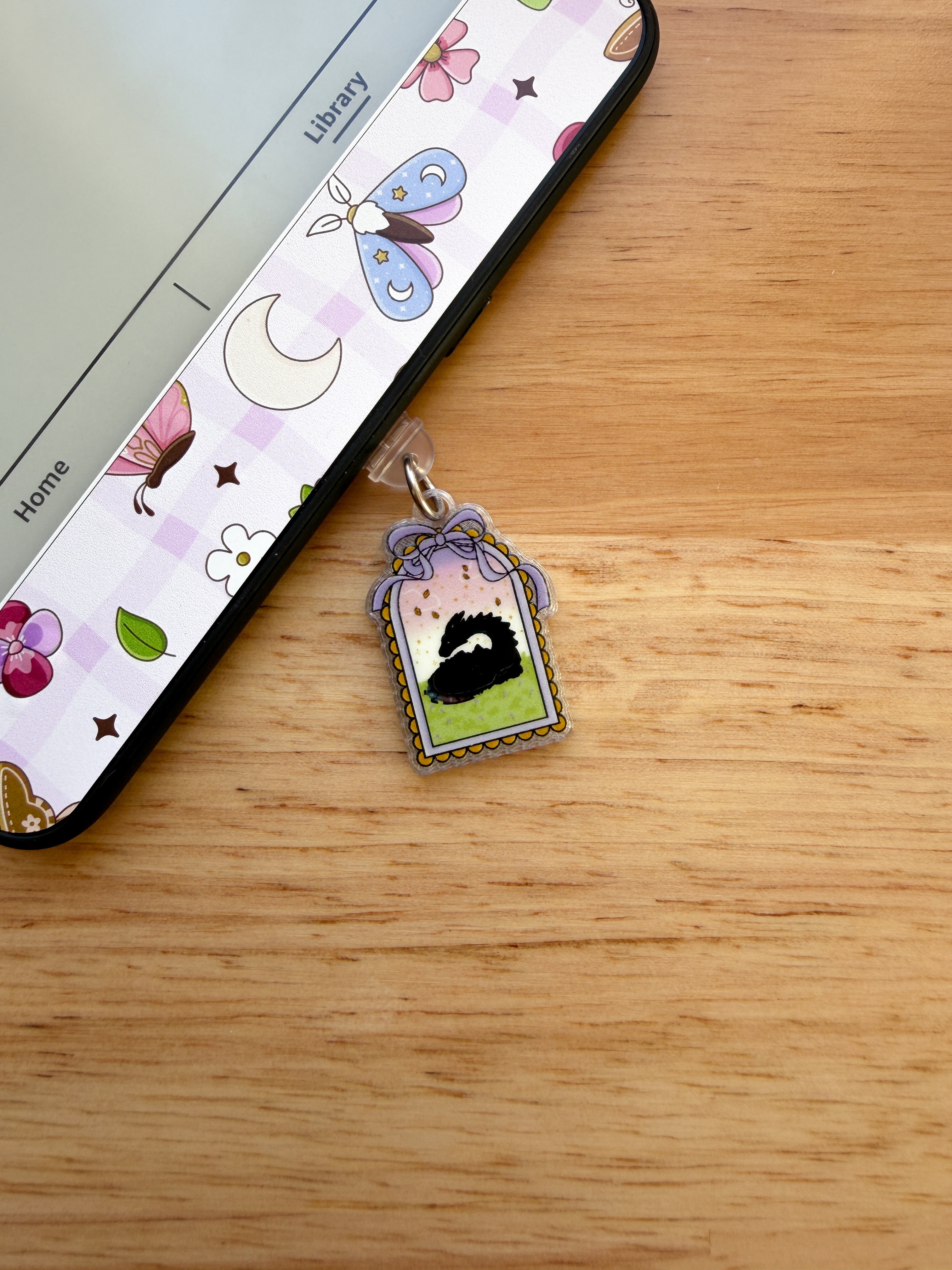Dragon Frame Kindle Charm Set of 4